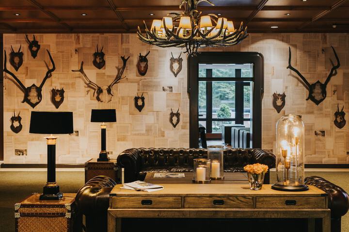 Hotel Lobby