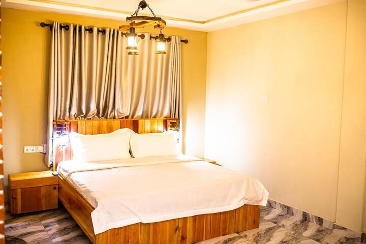 Room 5 of 31