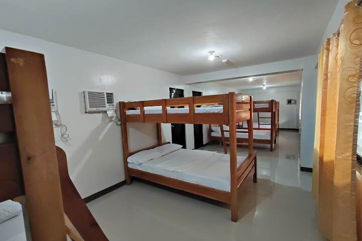 Room 19 of 43