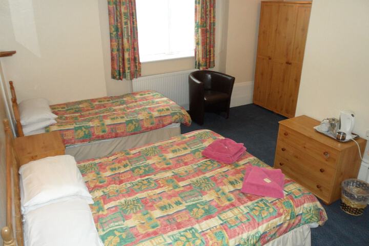 Room 5 of 61