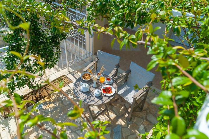 Terrace/Patio 26 of 38