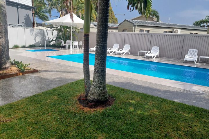 Pool 66 of 86