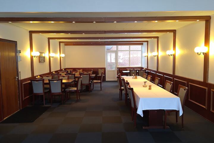 Room 14 of 27
