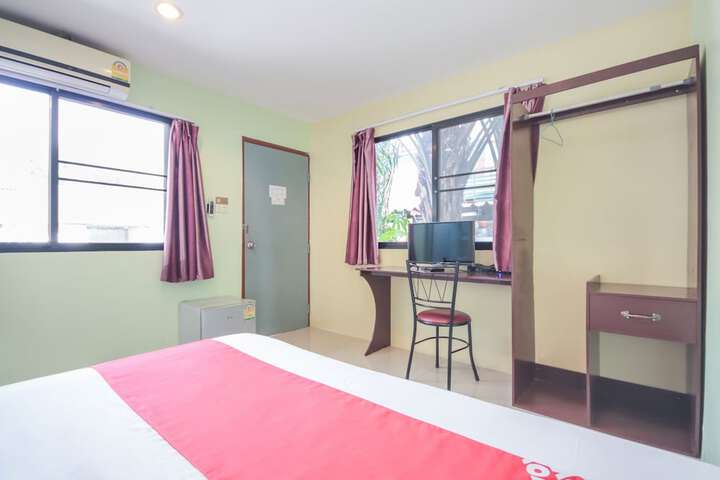Room 9 of 27