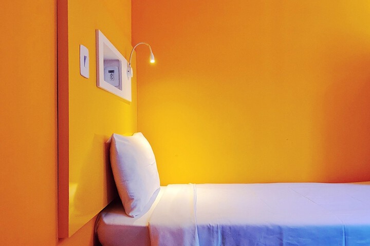 Room 38 of 82