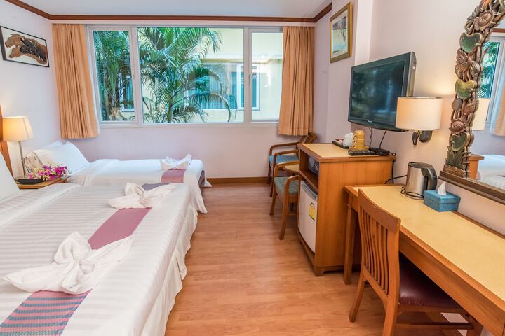 Room 32 of 58