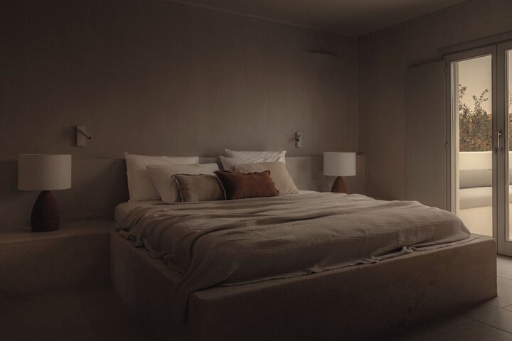 Room 2 of 85