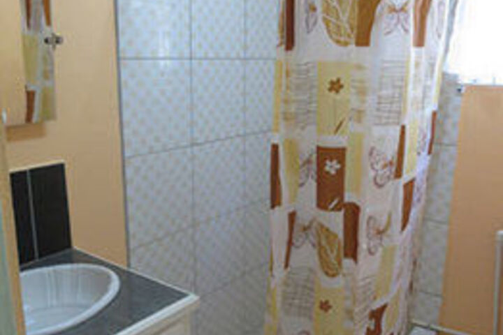 Room 4 of 44