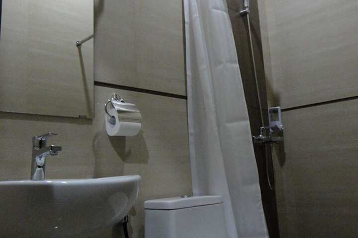 Room 12 of 15