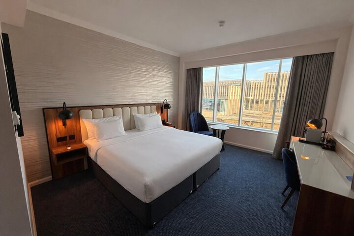 Room 65 of 192