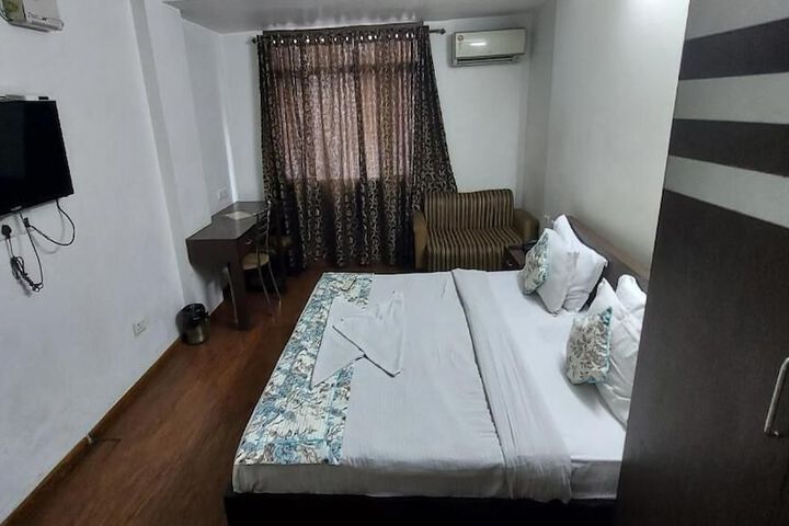 Room 21 of 64