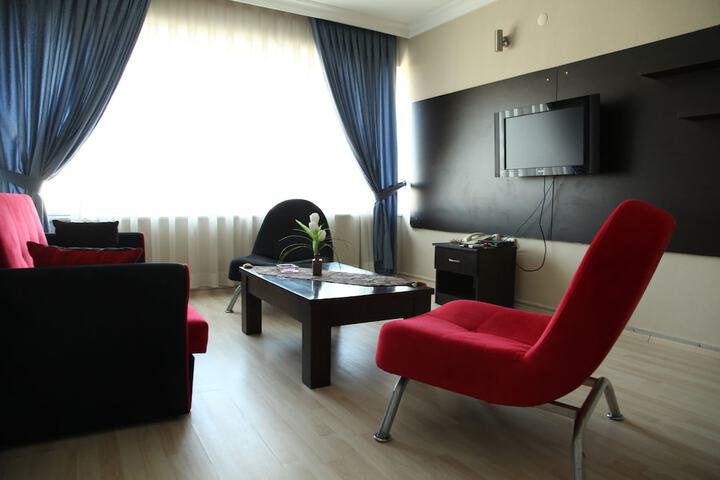 Room 13 of 30