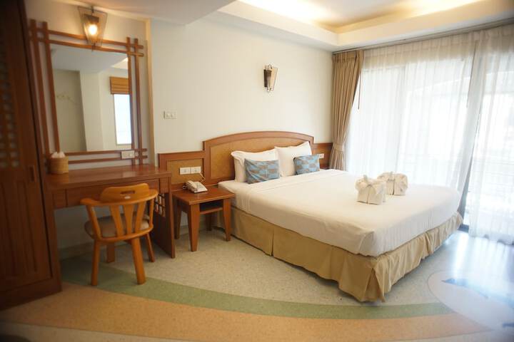 Room 16 of 43