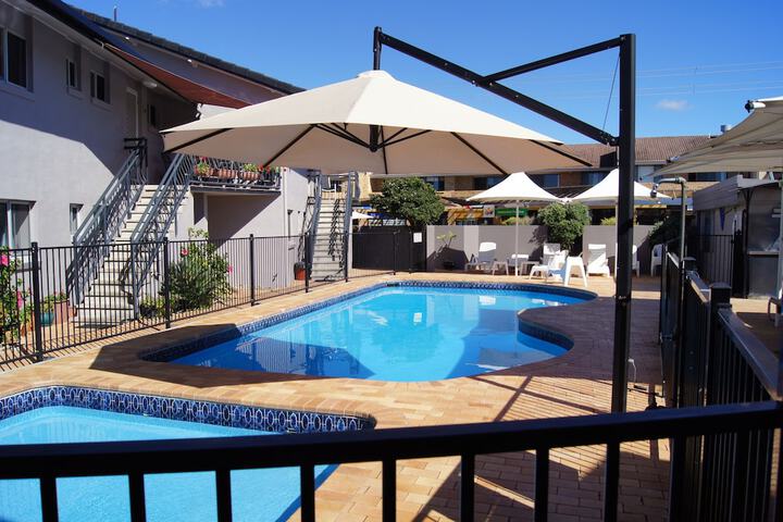 Pool 93 of 113