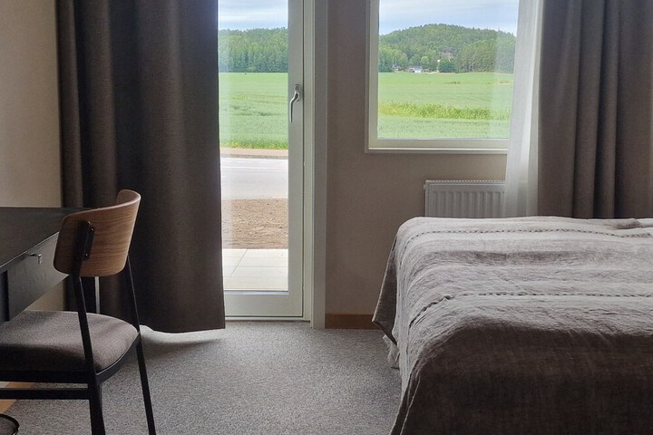 Room 11 of 27
