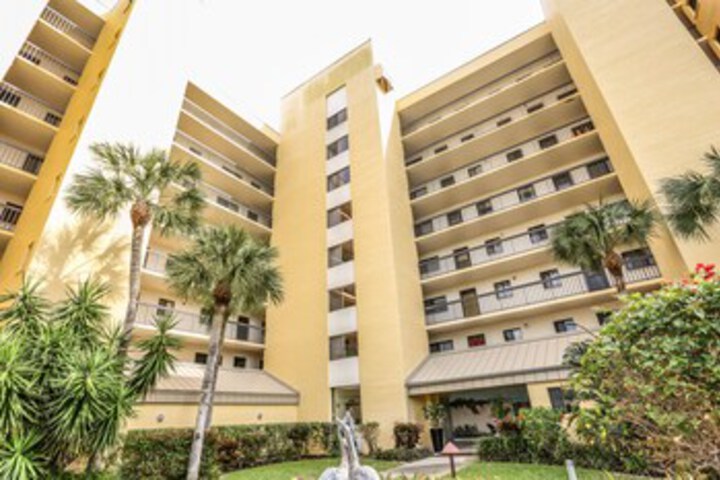 Hotel 7 of 28