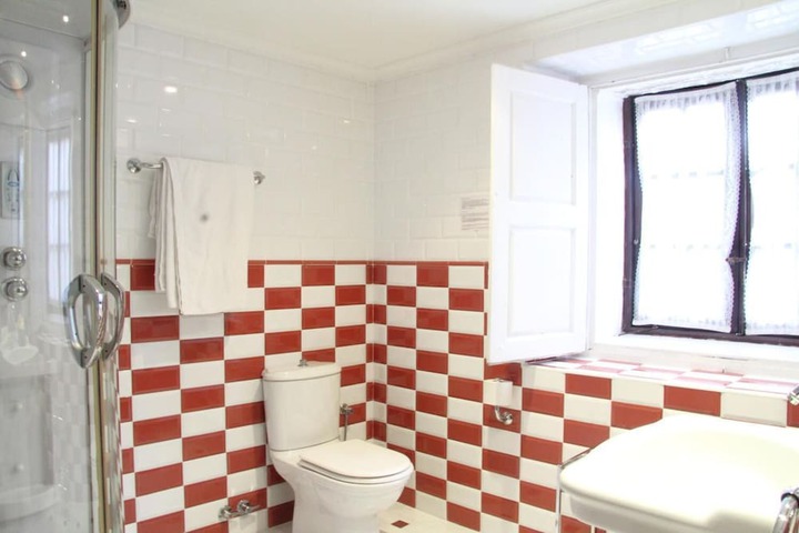 Bathroom Interior Photo