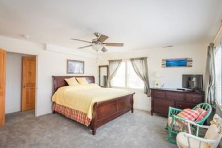 Room 7 of 15