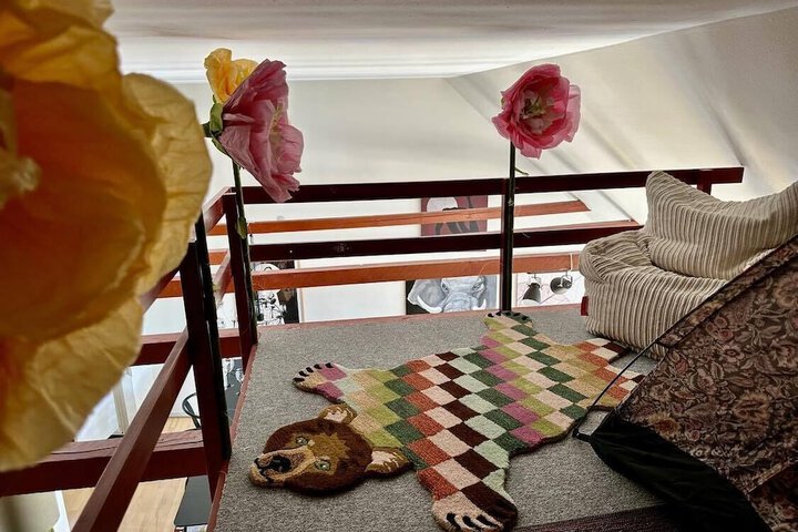 Room 52 of 67