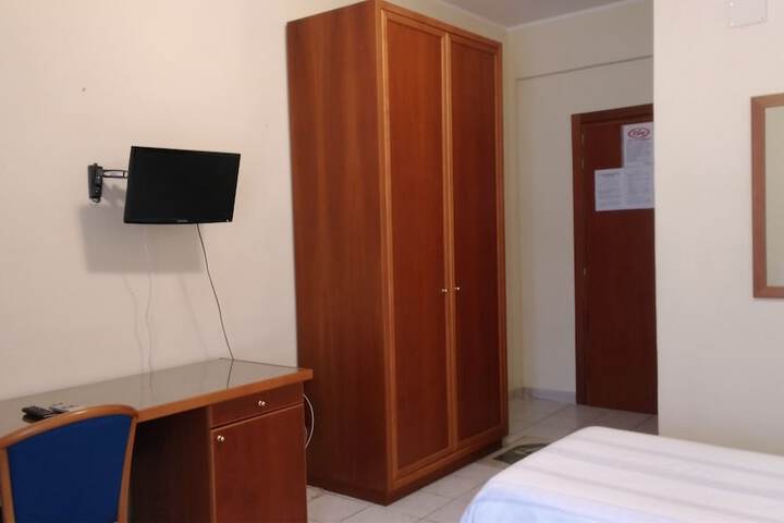 Room 31 of 54