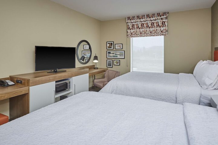 Room 14 of 34