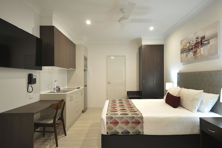 Room 8 of 38