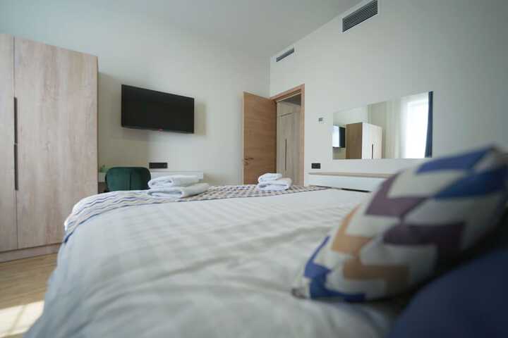Room 47 of 69