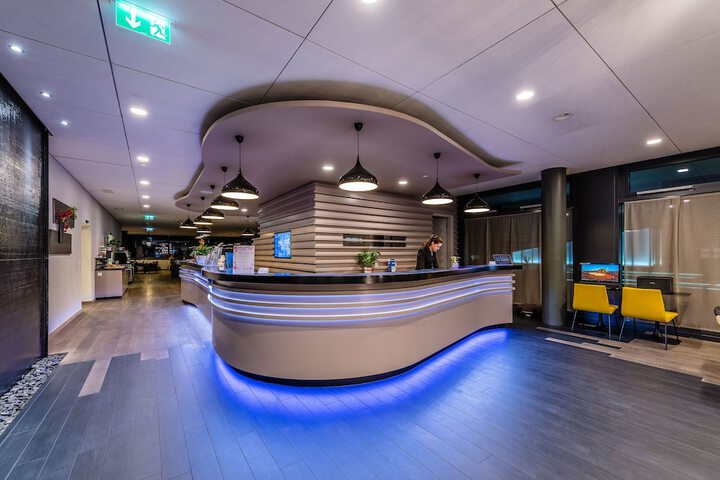 Guest Lobby