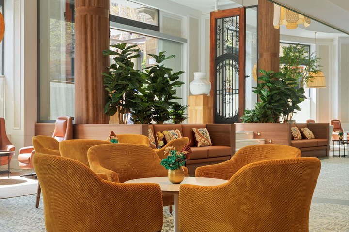 Hotel 4 of 81