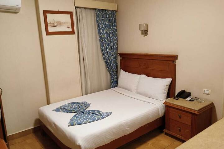 Room 7 of 23