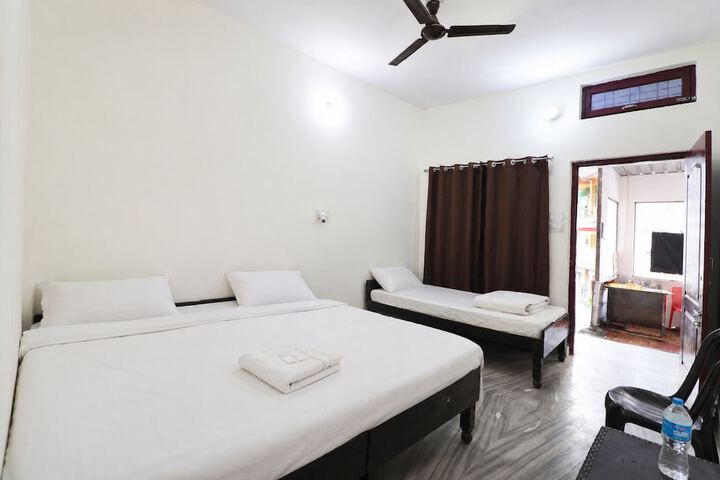 Room 3 of 14