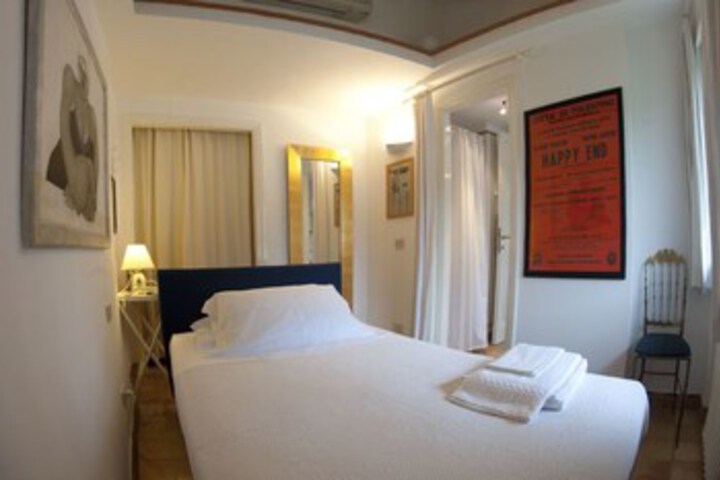 Standard Suite