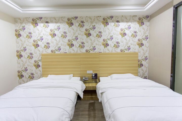 Room 19 of 33