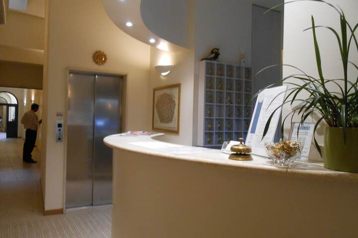 Hotel Interior 4 of 40