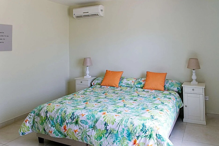 Room 3 of 18