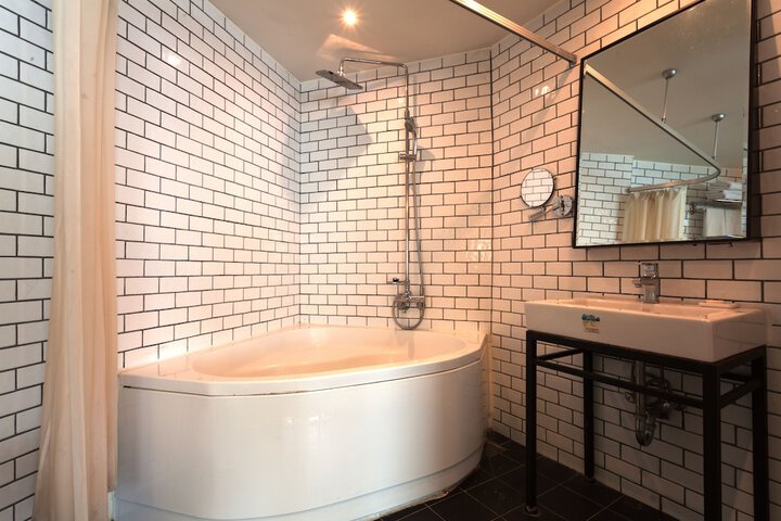 Clean Restrooms