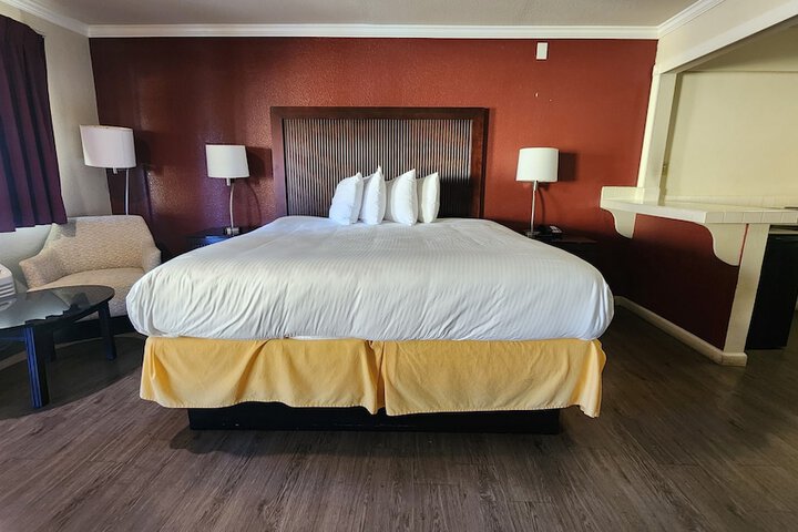 Standard King Bed Accessible (6 of 18)