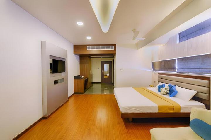 General 3 of 18