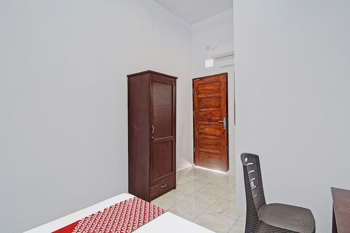 Room 11 of 31