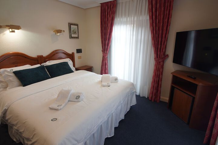 Room 3 of 14