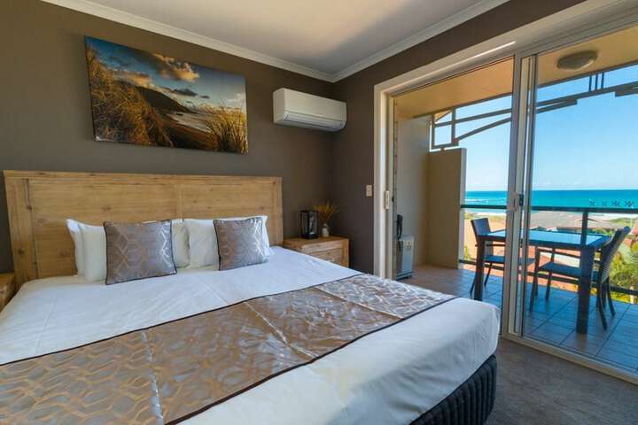 Room 4 of 22