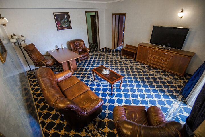 Room 33 of 78