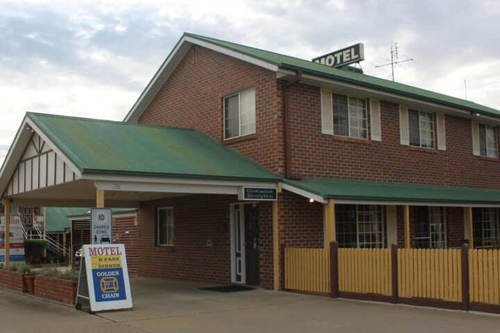 Hotel 2 of 77