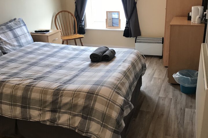 Room 2 of 21