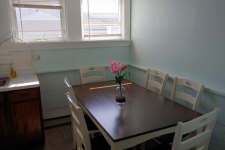 Room 7 of 19