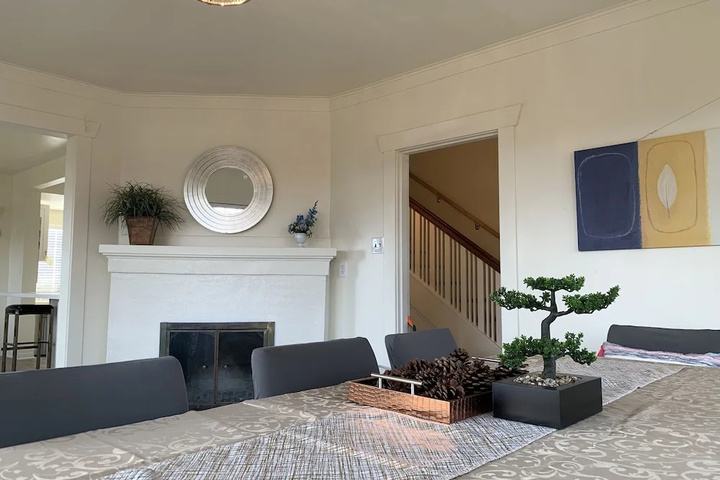 Room 2 of 19