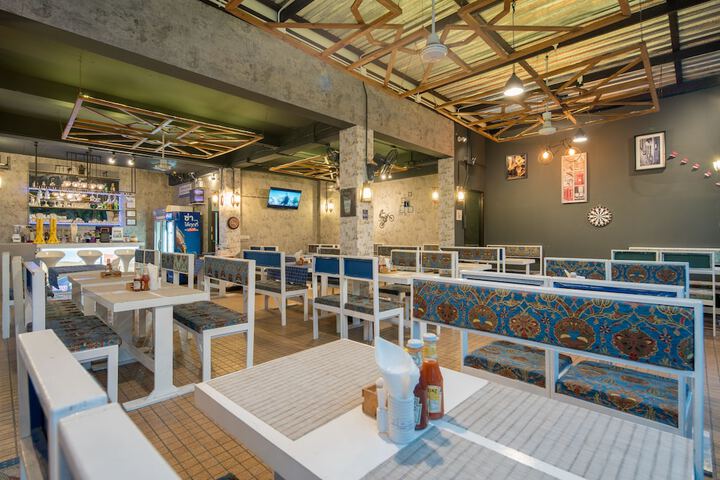Dining 98 of 127