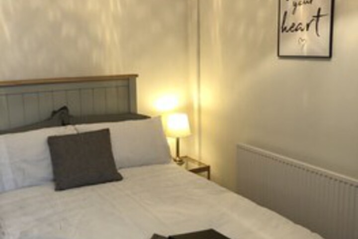 Room 12 of 30