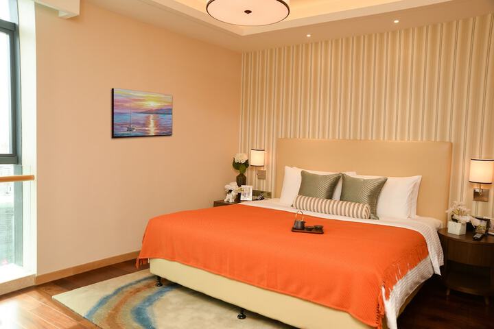Room 5 of 55