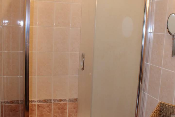 Room 42 of 82